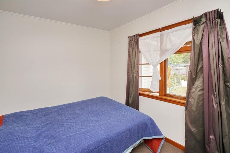 Photo of property in 28 Vivian Street, Burwood, Christchurch, 8083