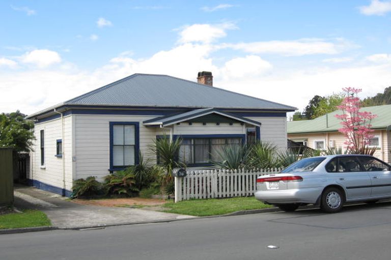 Photo of property in 17 Motueka Street, Nelson South, Nelson, 7010