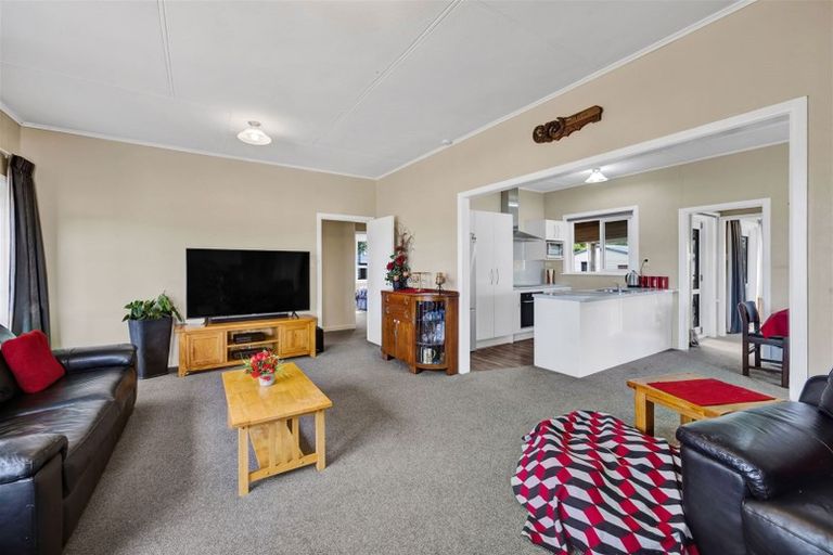 Photo of property in 29 Brookes Terrace, Waitara, 4320