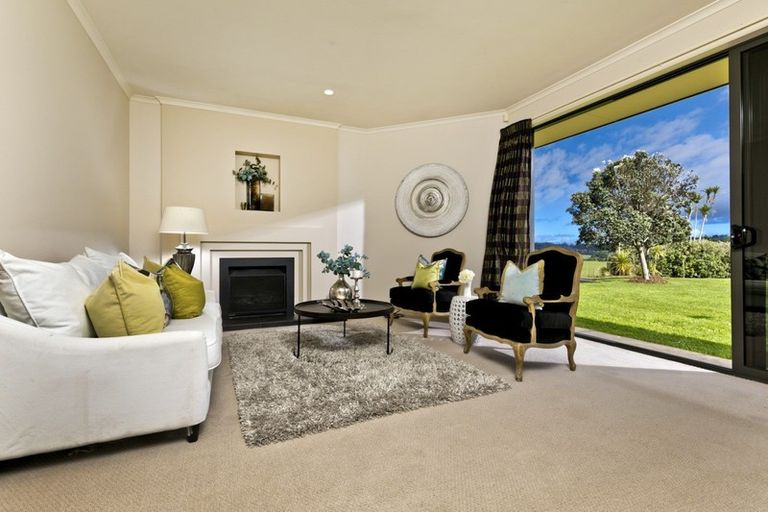 Photo of property in 905 Old North Road, Waimauku, 0882