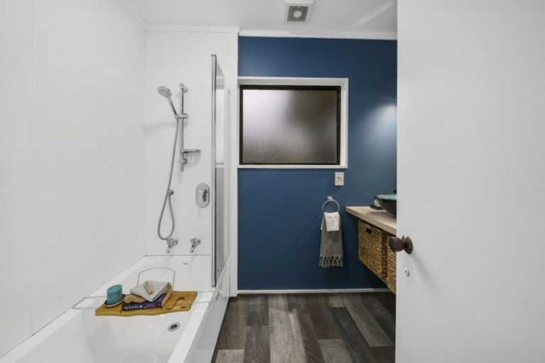 Photo of property in 2/48 Kiwi Road, Raumati Beach, Paraparaumu, 5032