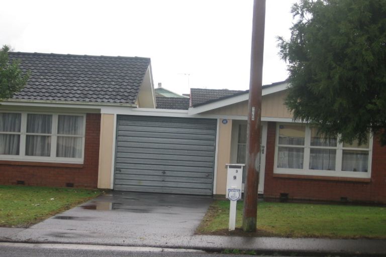 Photo of property in 5/9 South Street, Papakura, 2110