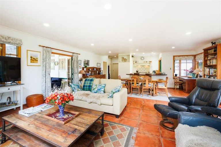 Photo of property in 552 Porewa Road, Marton, 4787