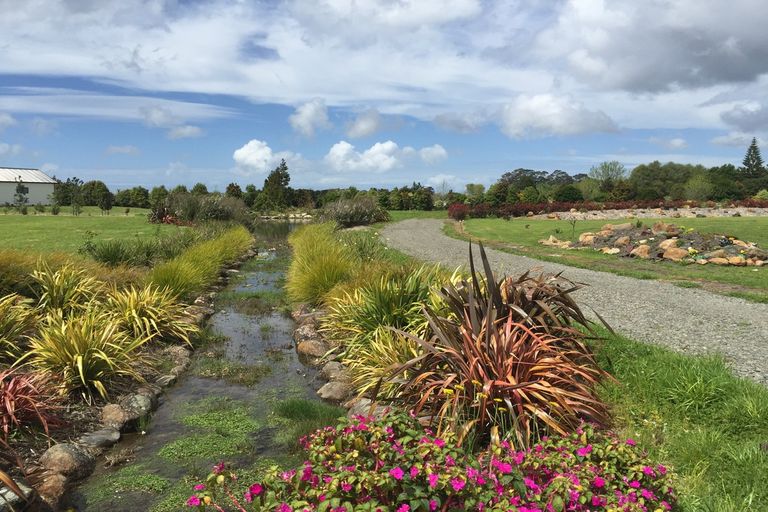 Photo of property in 10 Pathways Drive, Kerikeri, 0230