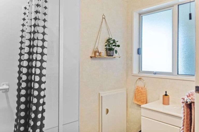 Photo of property in 7a Howard Street, Gore, 9710