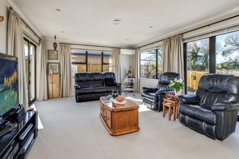 Photo of property in 24 Algarve Close, Blenheim, 7201