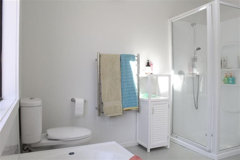 Photo of property in 5a Dennis Way, Island Bay, Wellington, 6023