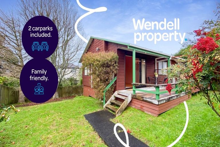 Photo of property in 4/390 West Coast Road, Glen Eden, Auckland, 0602