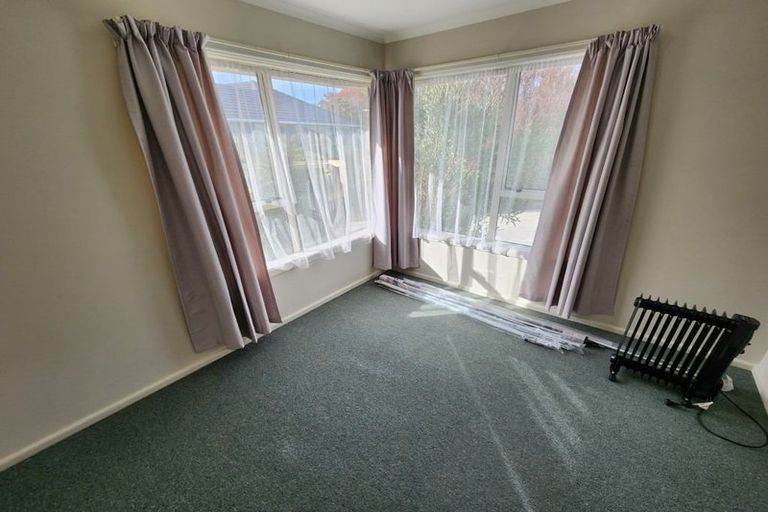 Photo of property in 47 Damien Place, Bromley, Christchurch, 8062