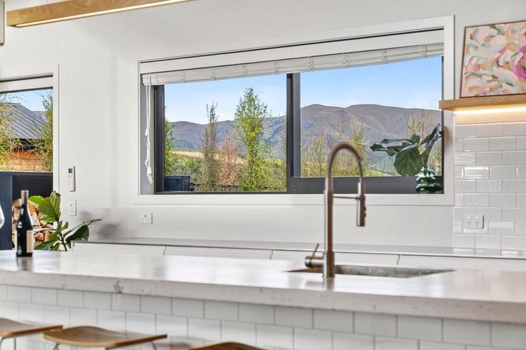 Photo of property in Luggate Park, 32 Cooper Crescent, Luggate, Wanaka, 9383