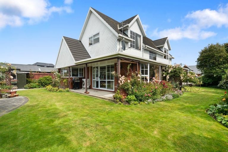 Photo of property in 32 Townshend Crescent, Halswell, Christchurch, 8025