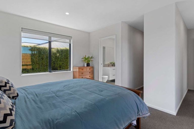 Photo of property in 1 Julia Close, Rolleston, 7614