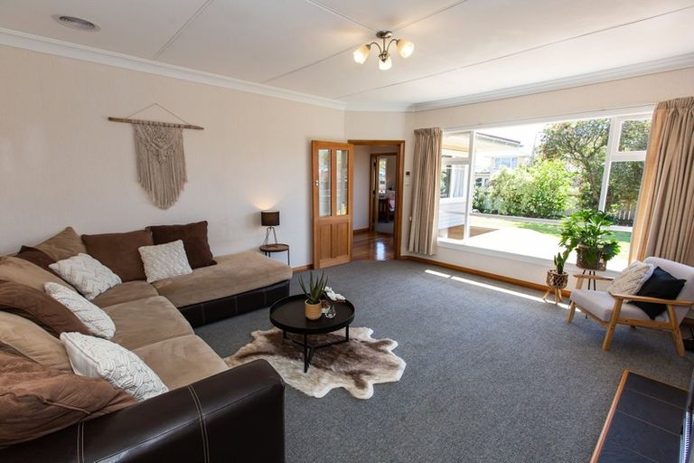 Photo of property in 38 Liverpool Street, Takaro, Palmerston North, 4412