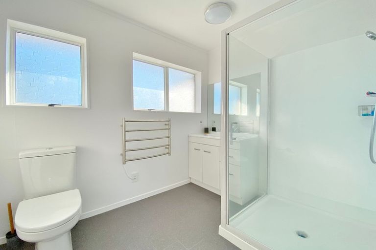 Photo of property in 1/11 Karaka Street, New Lynn, Auckland, 0600