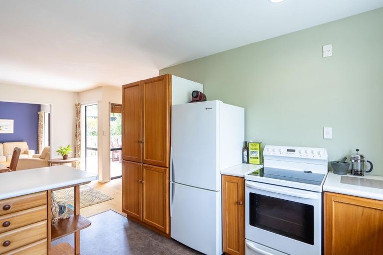 Photo of property in 110 Renown Road, Raumati South, Paraparaumu, 5032