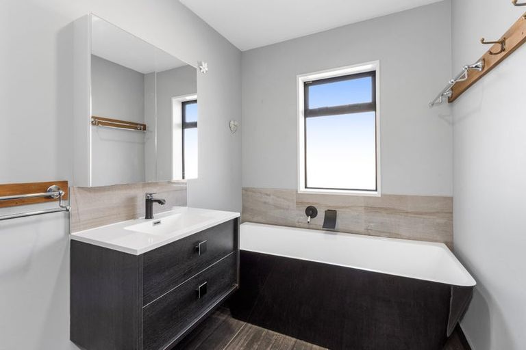 Photo of property in 41 Wyn Street, Hoon Hay, Christchurch, 8025