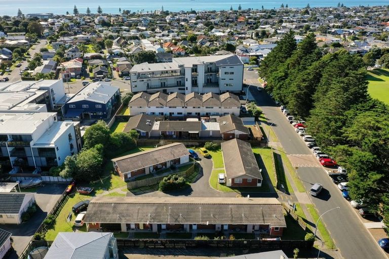 Photo of property in 10 Hinau Street, Mount Maunganui, 3116