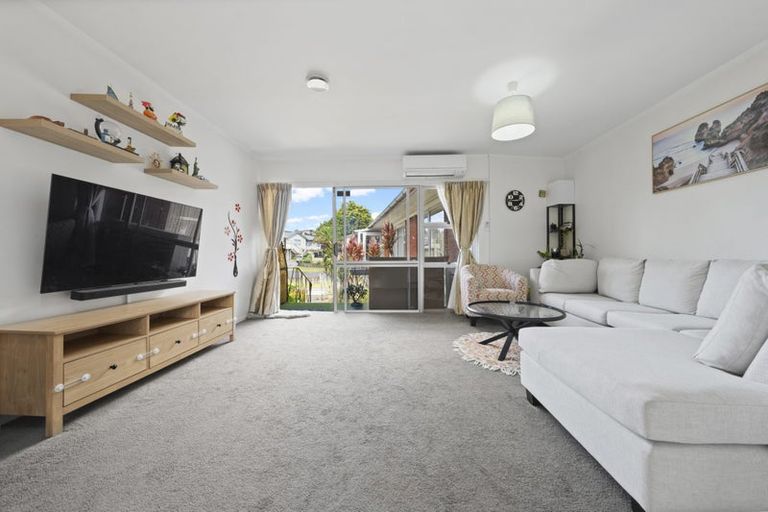 Photo of property in 5/1 Ribblesdale Road, Henderson, Auckland, 0612