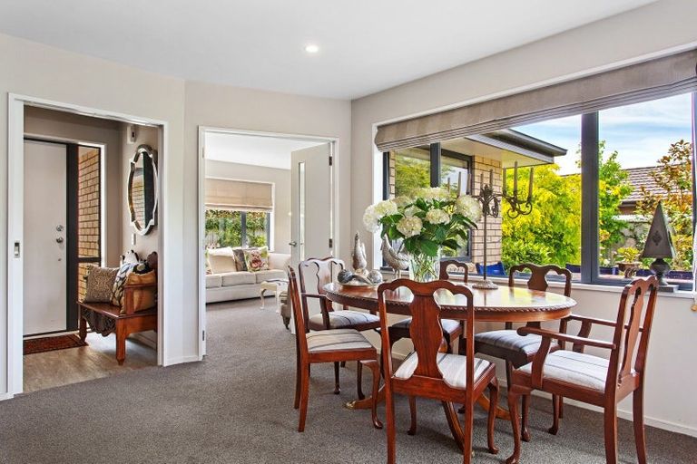 Photo of property in 75 Willowside Place, Amberley, 7410