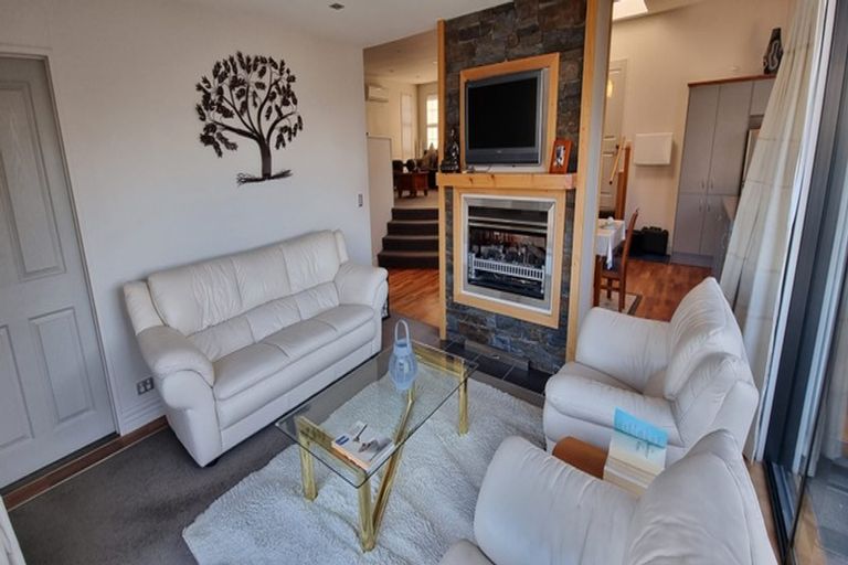 Photo of property in 25a Marina Drive, Frankton, Queenstown, 9300