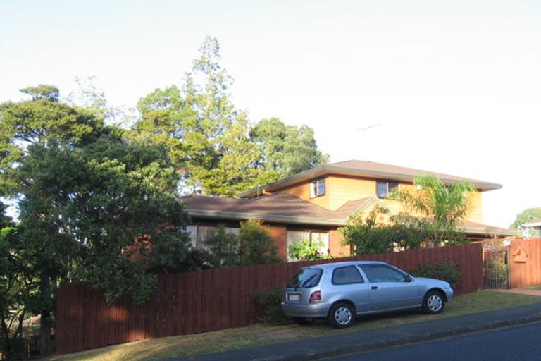 Photo of property in 66a Stanaway Street, Hillcrest, Auckland, 0627