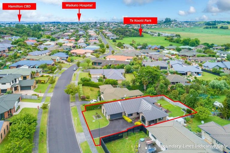 Photo of property in 71 Ayrshire Drive, Grandview Heights, Hamilton, 3200