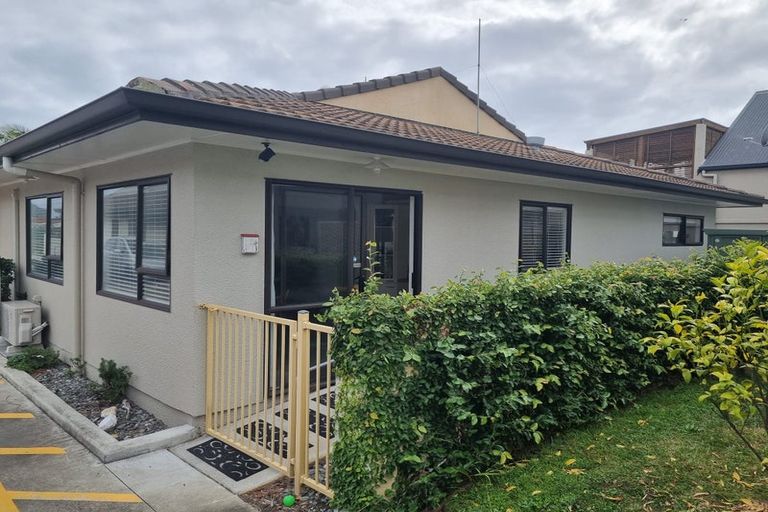 Photo of property in 8e Heath Street, Mount Maunganui, 3116