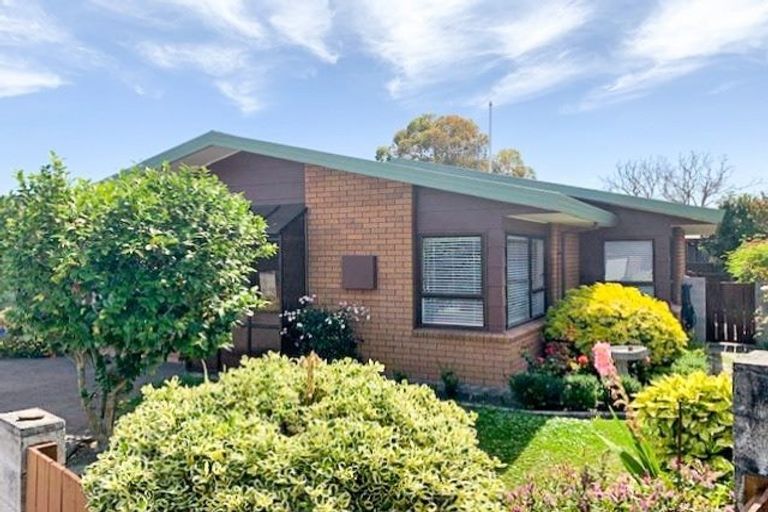 Photo of property in 5/501 Eastbourne Street East, Hastings, 4122