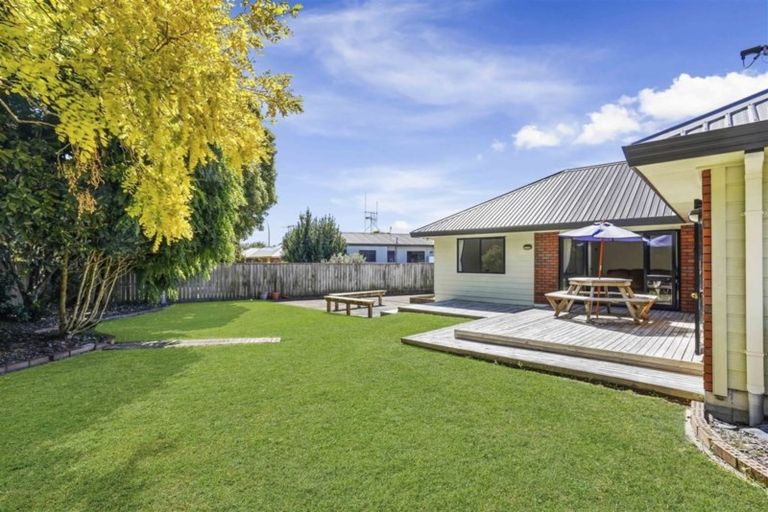 Photo of property in 48 Ashley Street, St Andrews, Hamilton, 3200