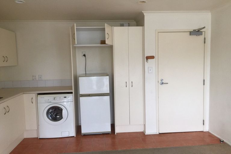 Photo of property in 10d/30 Westward Ho, Glen Eden, Auckland, 0602