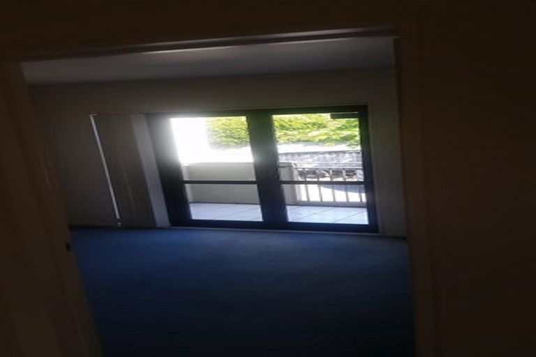 Photo of property in 12/3 Orwell Road, Greenhithe, Auckland, 0632