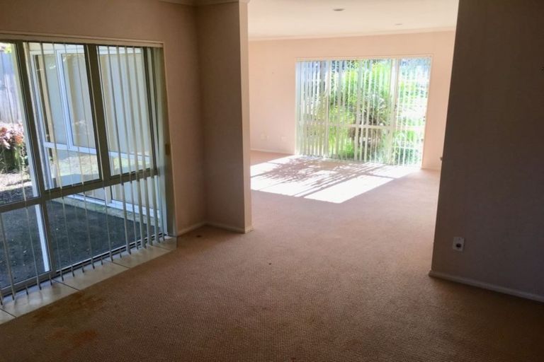 Photo of property in 10 Franshell Crescent, East Tamaki, Auckland, 2013