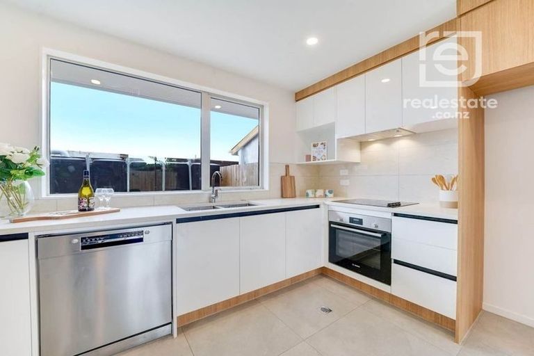 Photo of property in 34d James Street, Mangere East, Auckland, 2024
