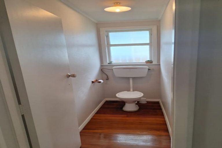 Photo of property in 33 Henderson Crescent, Parkvale, Tauranga, 3112