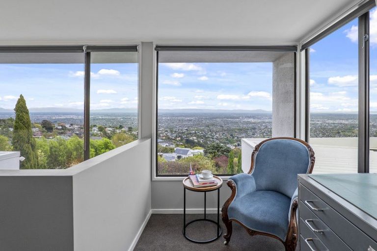 Photo of property in 3 Allom Lane, Cashmere, Christchurch, 8022