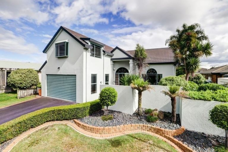 Photo of property in 14 Bramley Drive, Rototuna, Hamilton, 3210