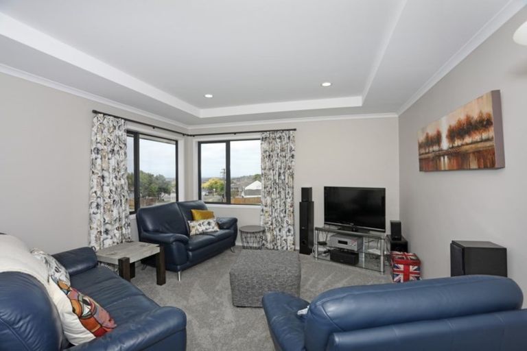 Photo of property in 8 Macdonald Heights, Feilding, 4702