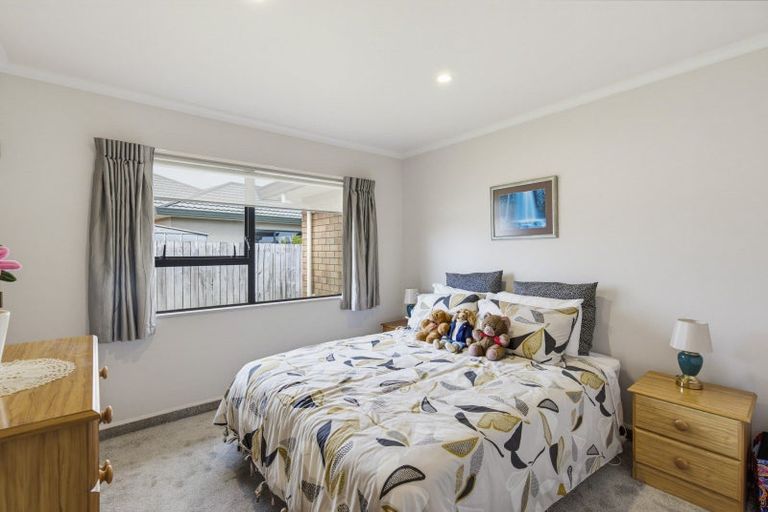 Photo of property in 14 Sunburst Court, Paraparaumu Beach, Paraparaumu, 5032