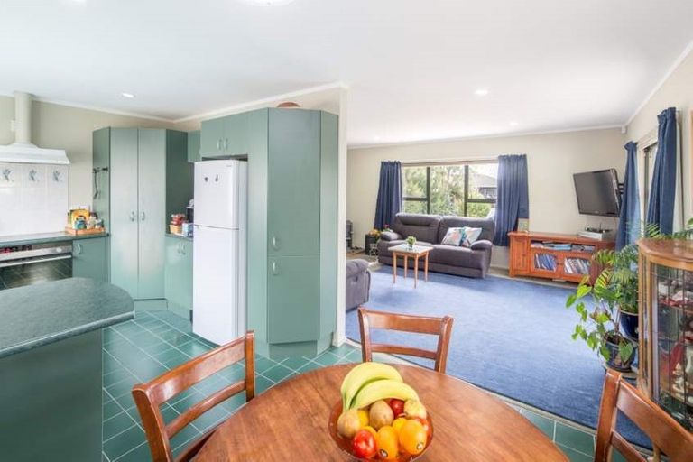 Photo of property in 34f Forest Hill Road, Henderson, Auckland, 0612