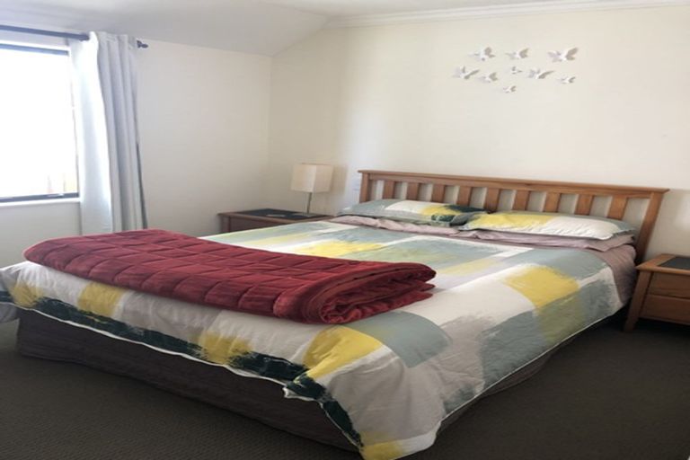 Photo of property in 35 Futuna Close, Karori, Wellington, 6012