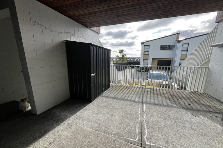 Photo of property in 262 Hobsonville Point Road, Hobsonville, Auckland, 0616