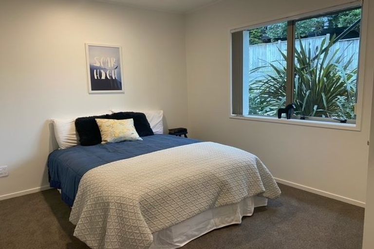 Photo of property in 8 Diosma Place, Botany Downs, Auckland, 2010