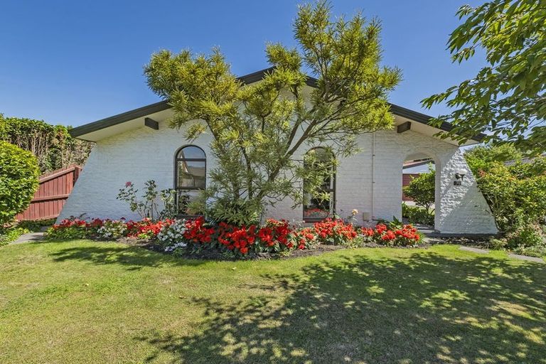 Photo of property in 74 Sabys Road, Halswell, Christchurch, 8025