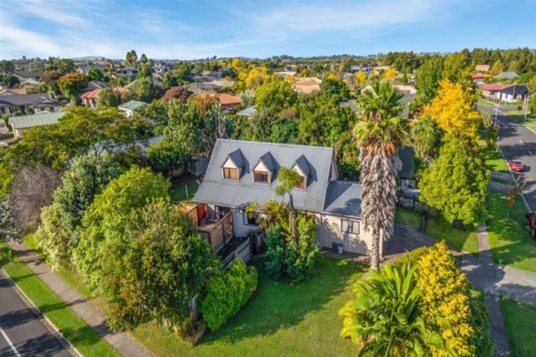 Photo of property in 122 Endeavour Avenue, Flagstaff, Hamilton, 3210