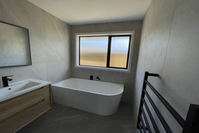 Photo of property in 27 Kaiora Drive, Papamoa Beach, Papamoa, 3118