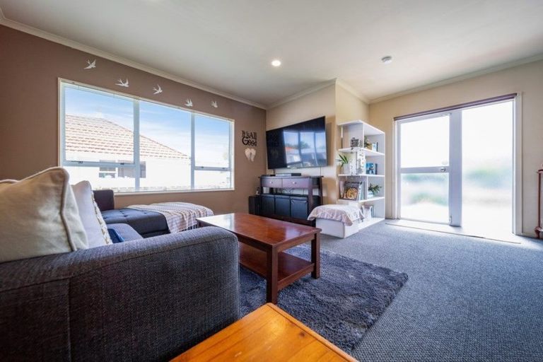 Photo of property in 50 Lismore Street, Merrilands, New Plymouth, 4312