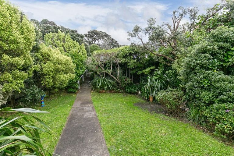 Photo of property in 71 Maida Vale Road, Roseneath, Wellington, 6011