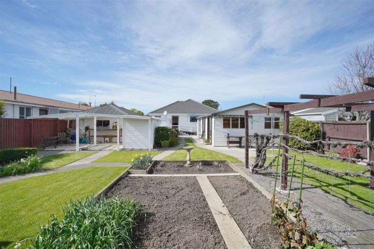 Photo of property in 363 Greers Road, Bishopdale, Christchurch, 8053
