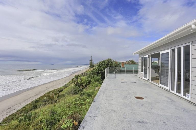 Photo of property in 195 Pukehina Parade, Pukehina, Te Puke, 3189