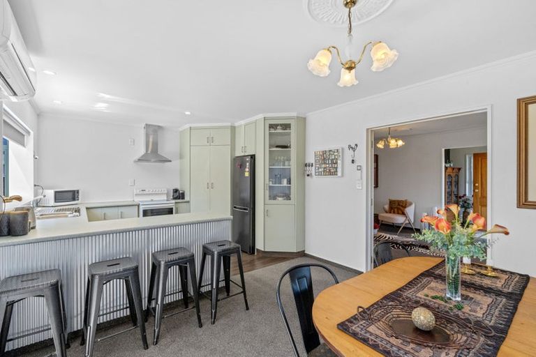 Photo of property in 2 Surrey Lane, Levin, 5510